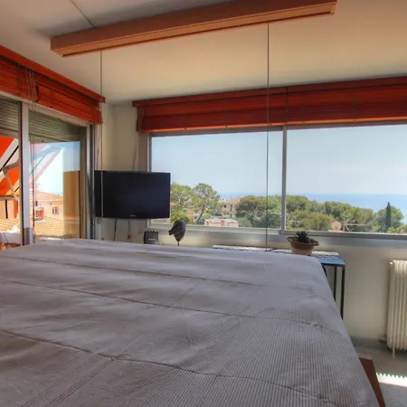 Cap D Ail Monaco *